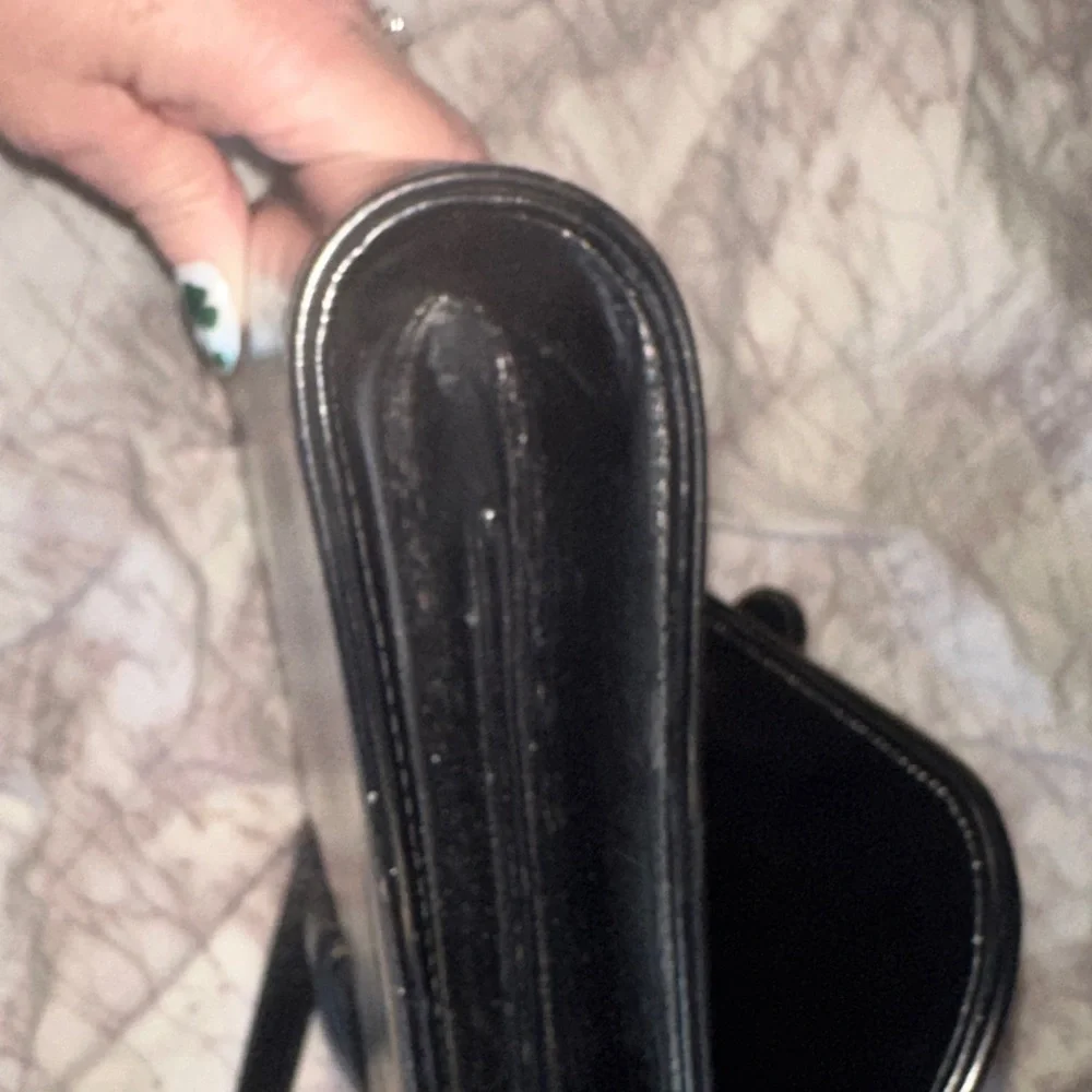Gucci Black Leather Shoulder Bag or Clutch - Picture 11 of 14